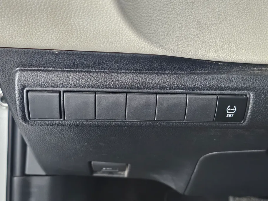 تويوتا كورولا XLI 2024