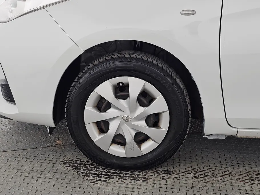 تويوتا يارس Y 2021 