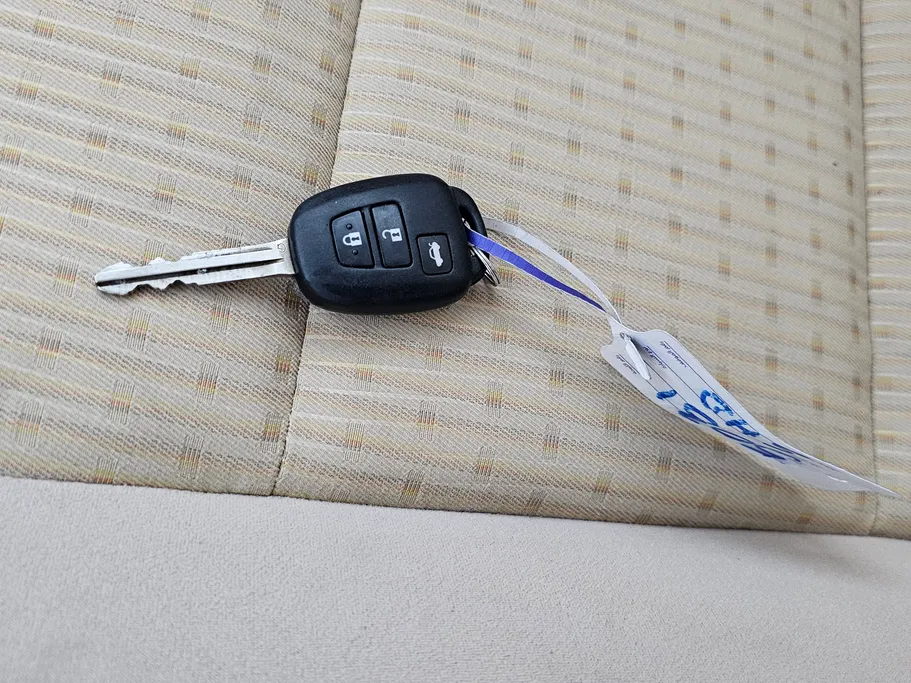 تويوتا يارس Y 2021 