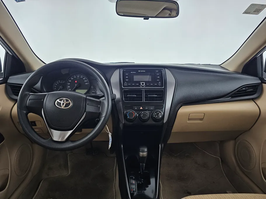 تويوتا يارس Y 2021 