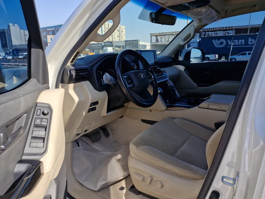 2022 Toyota Land Cruiser GXR2 