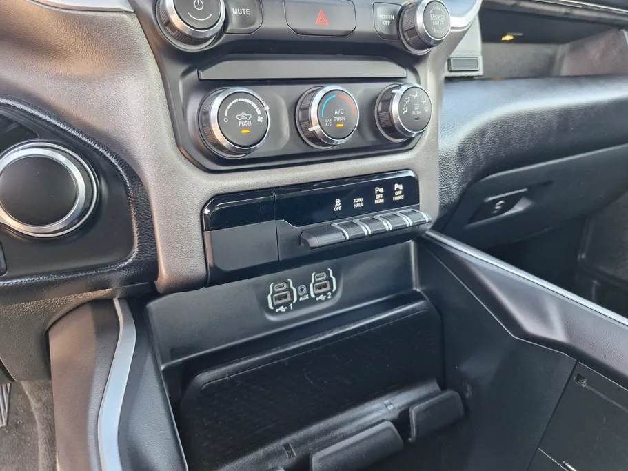 دودج رام BIGHORN 1500 2022 