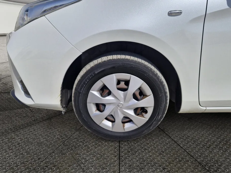 تويوتا يارس Y 2021