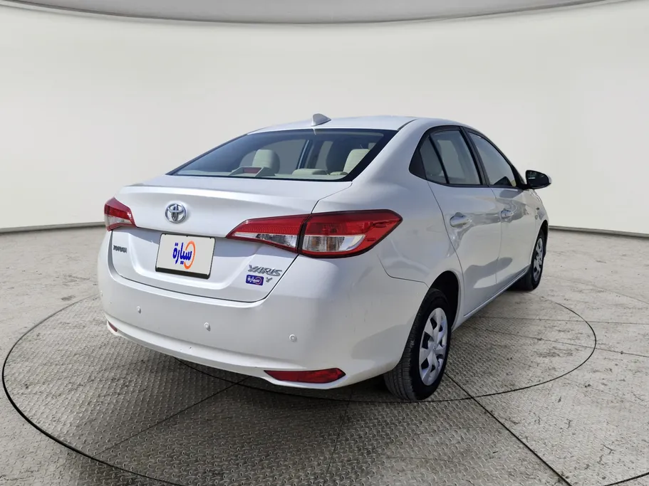 2021 Toyota Yaris  Y