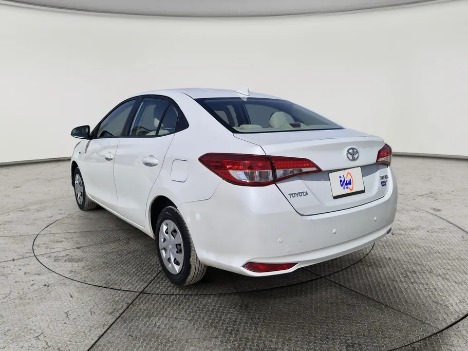 2021 Toyota Yaris  Y