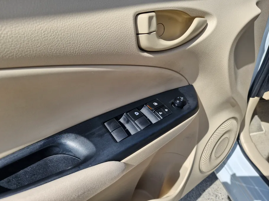 تويوتا يارس Y 2021