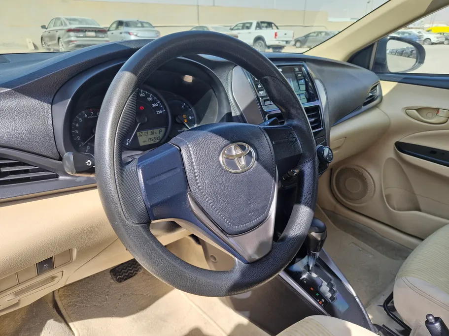 تويوتا يارس Y 2021