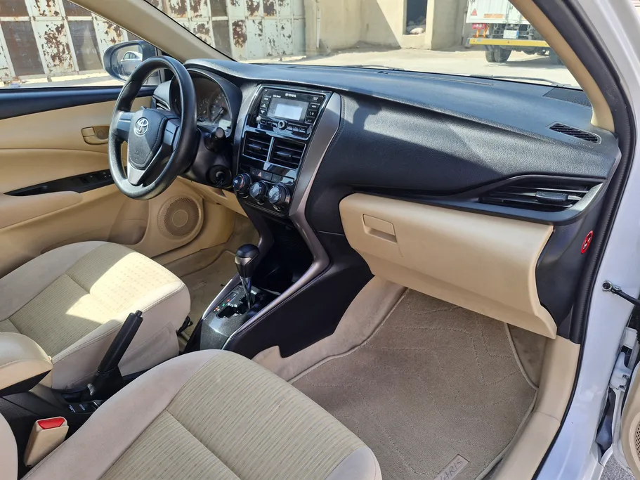 تويوتا يارس Y 2021