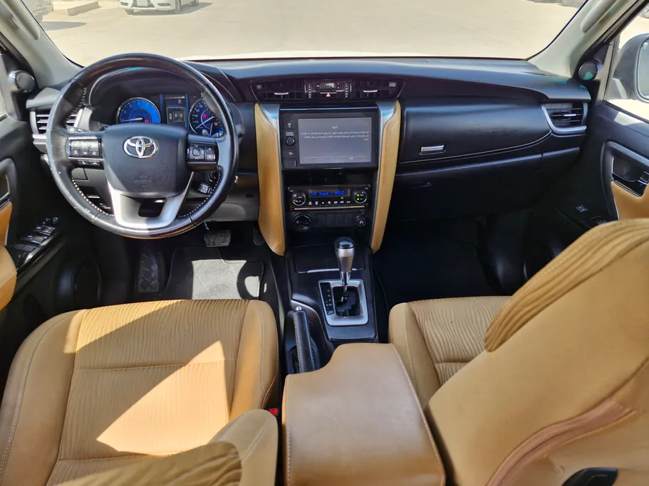 2022 Toyota Fortuner VX 