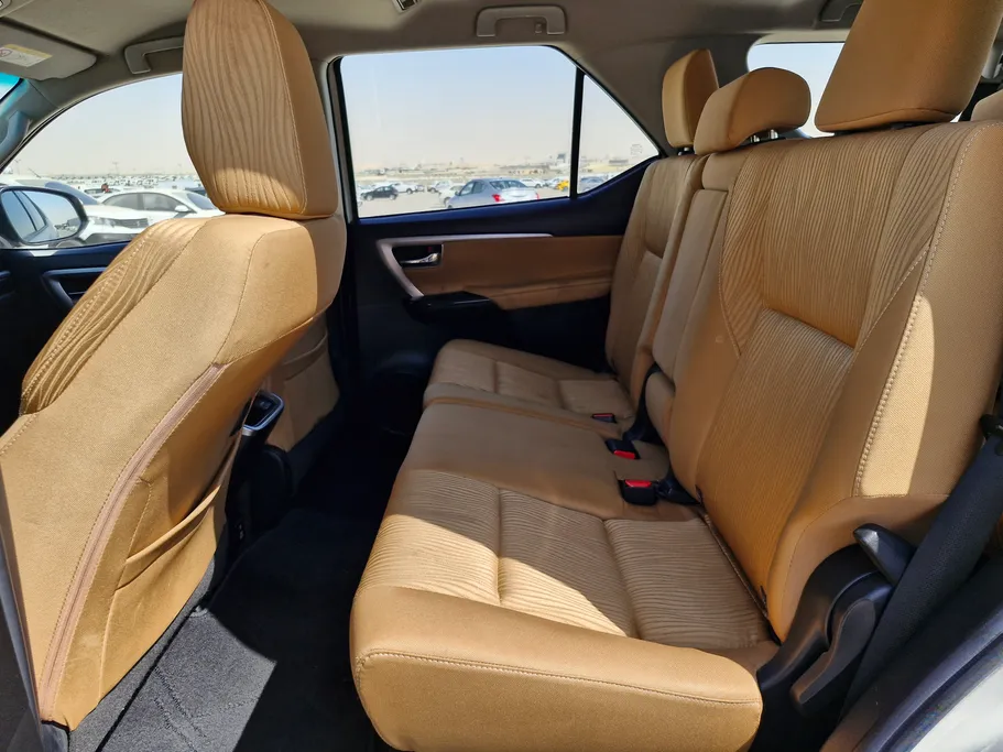 2022 Toyota Fortuner VX 