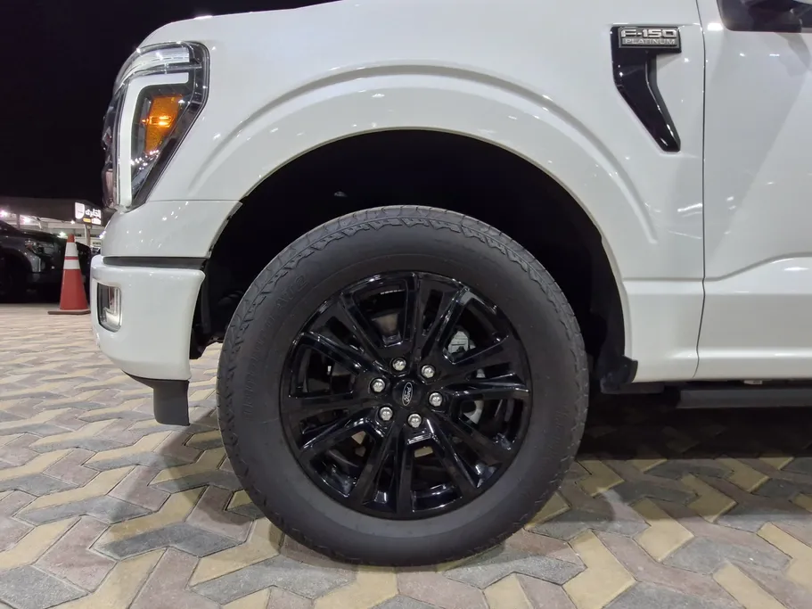 2025 Ford F150 Platinum