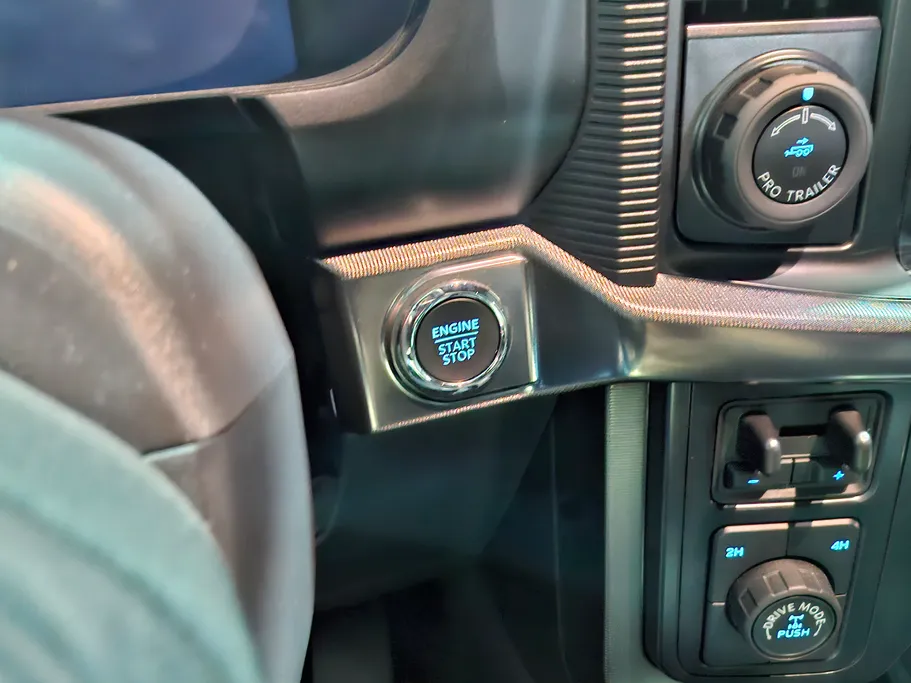 2025 Ford F150 Platinum