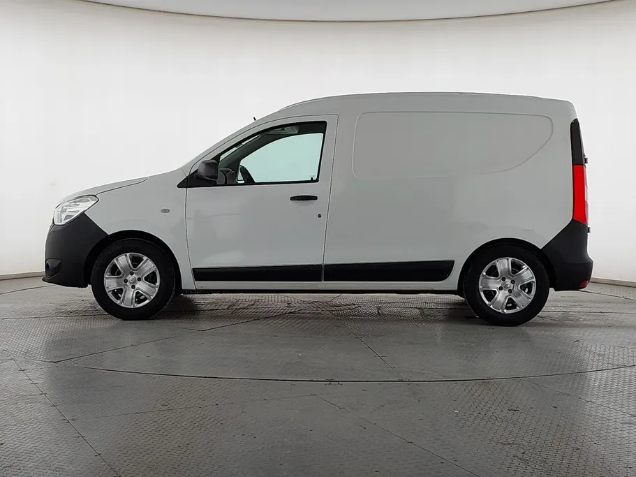 2020 Renault Docker Van بضاعة