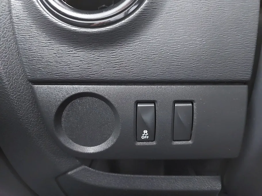 2020 Renault Docker Van بضاعة