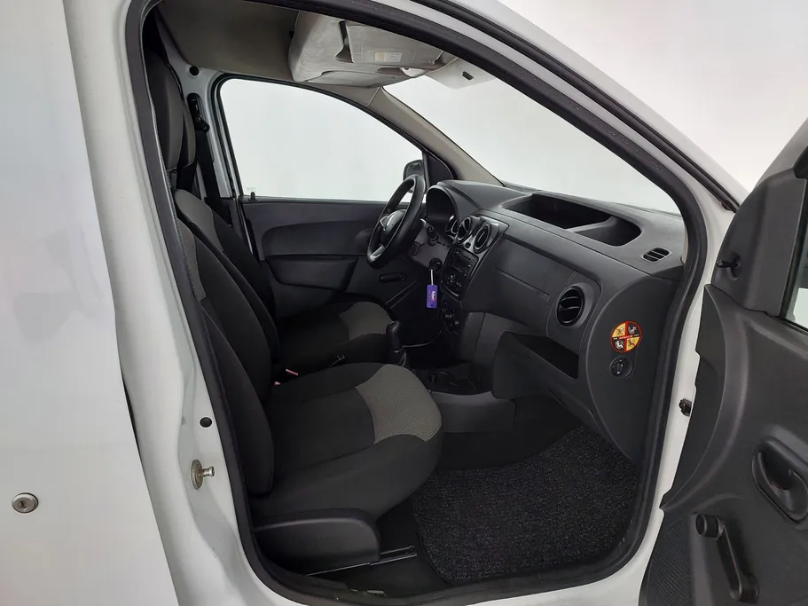 2020 Renault Docker Van بضاعة