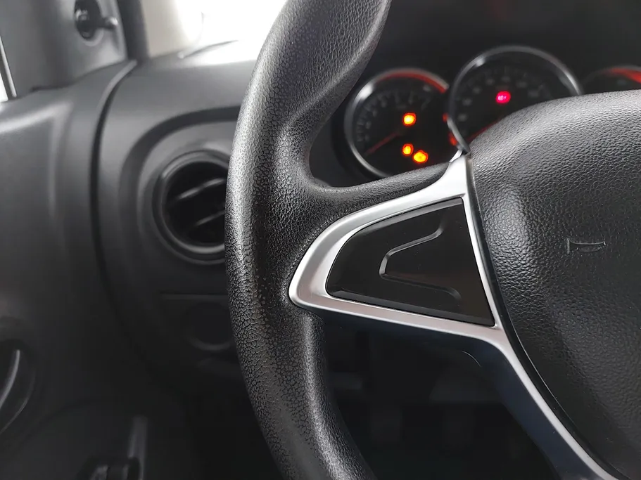 2020 Renault Docker Van بضاعة