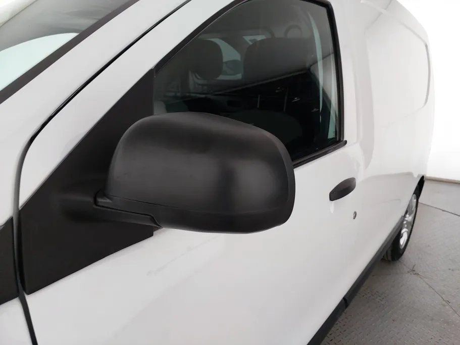 2020 Renault Docker Van بضاعة