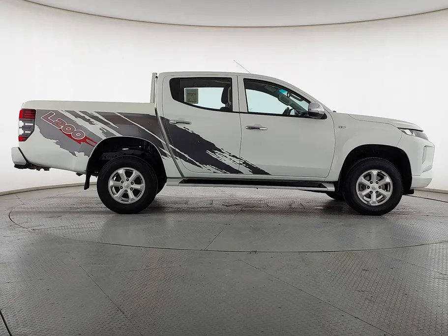 2022 Mitsubishi L200 DC 4x4 Diesel