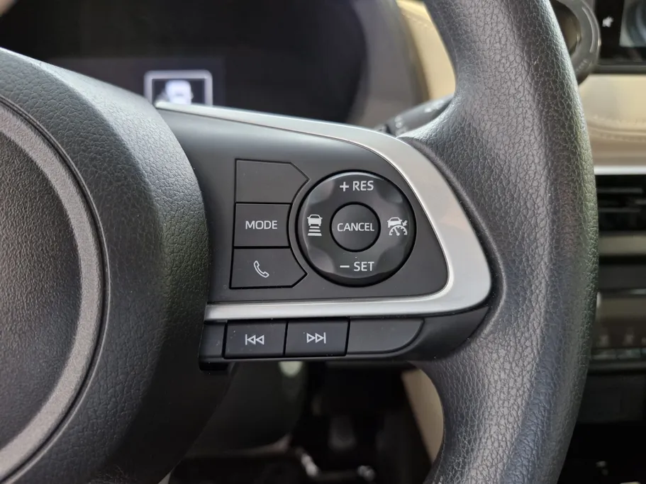 2024 Toyota Yaris  Y Plus 