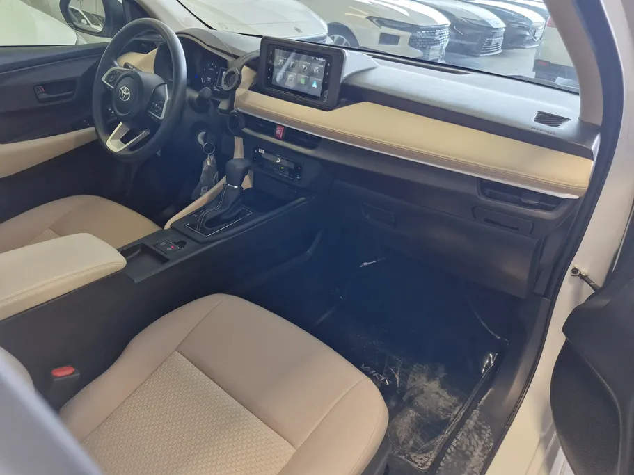 2024 Toyota Yaris  Y Plus 