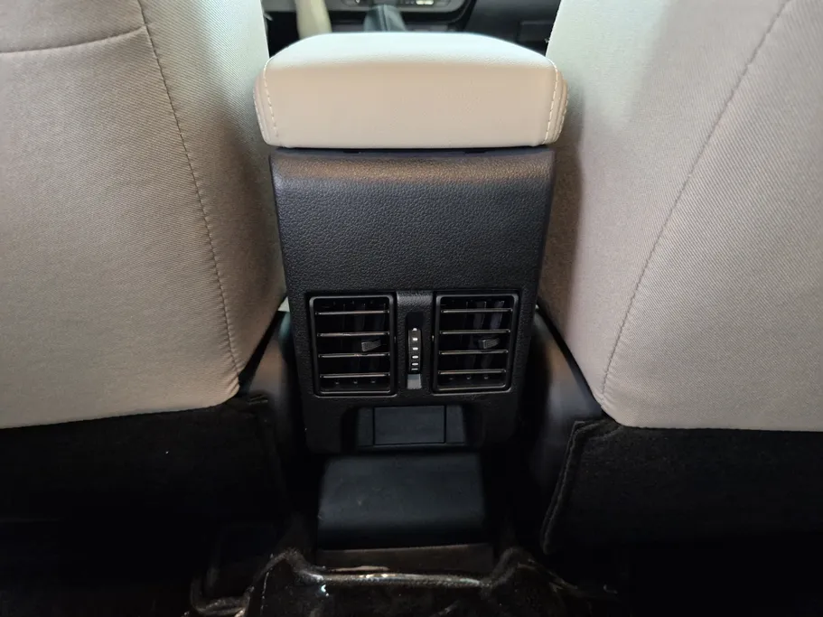 2024 Toyota Yaris  Y Plus 