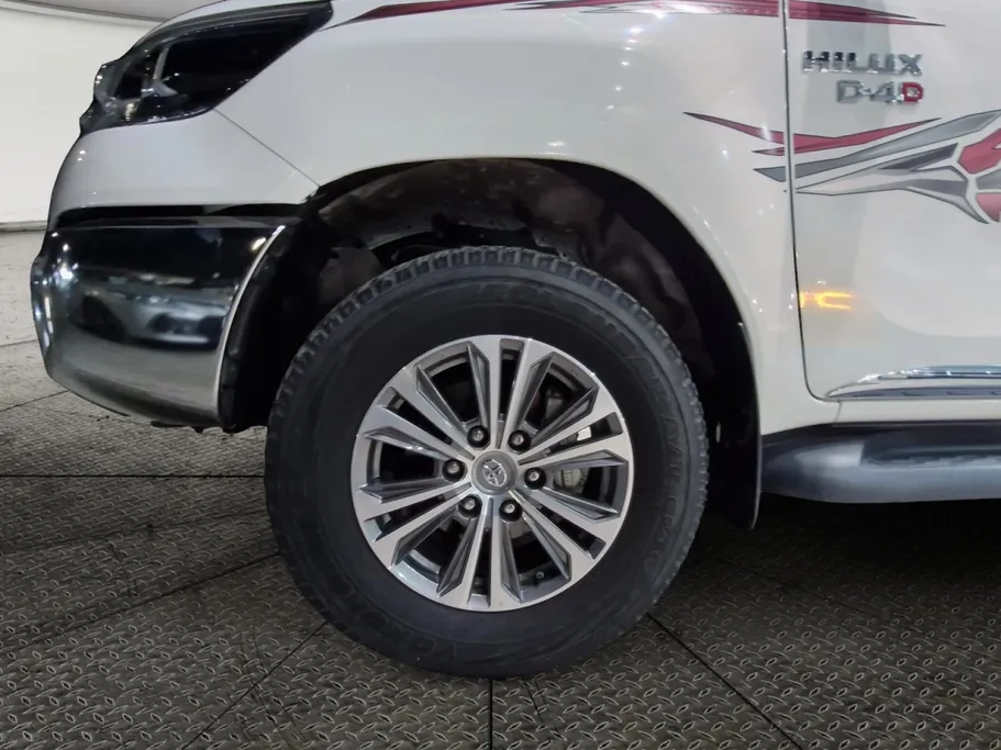 تويوتا هايلكس SGLX 4X4 AT DSL 2024