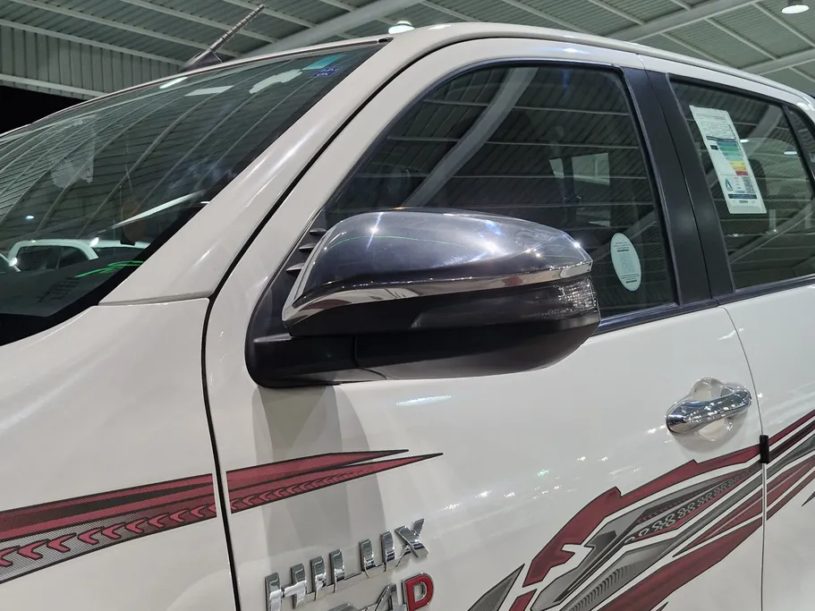 تويوتا هايلكس SGLX 4X4 AT DSL 2024