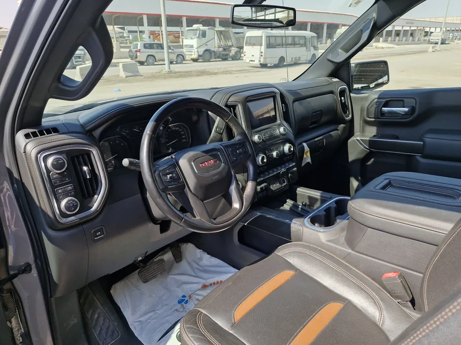 جي إم سي  سييرا AT4 2021 