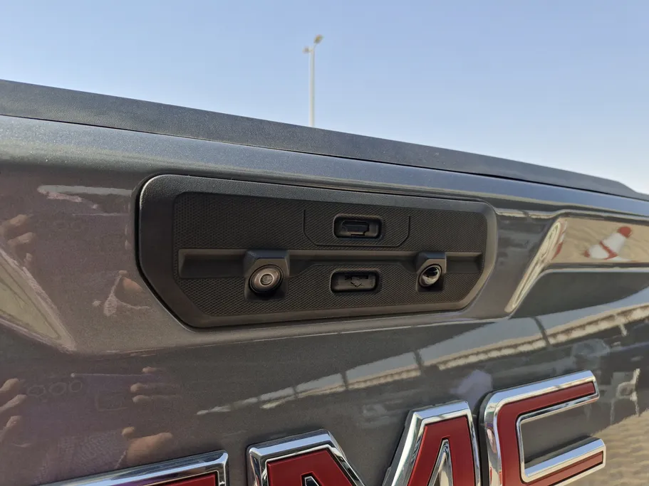 جي إم سي  سييرا AT4 2021 