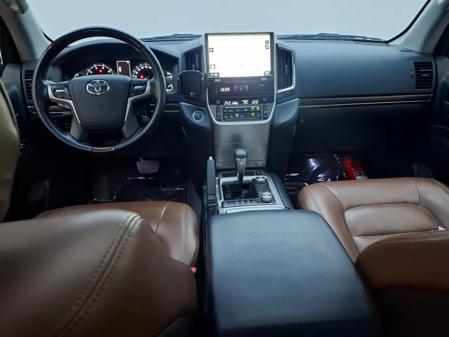 تويوتا لاندكروزر GXR 2019 