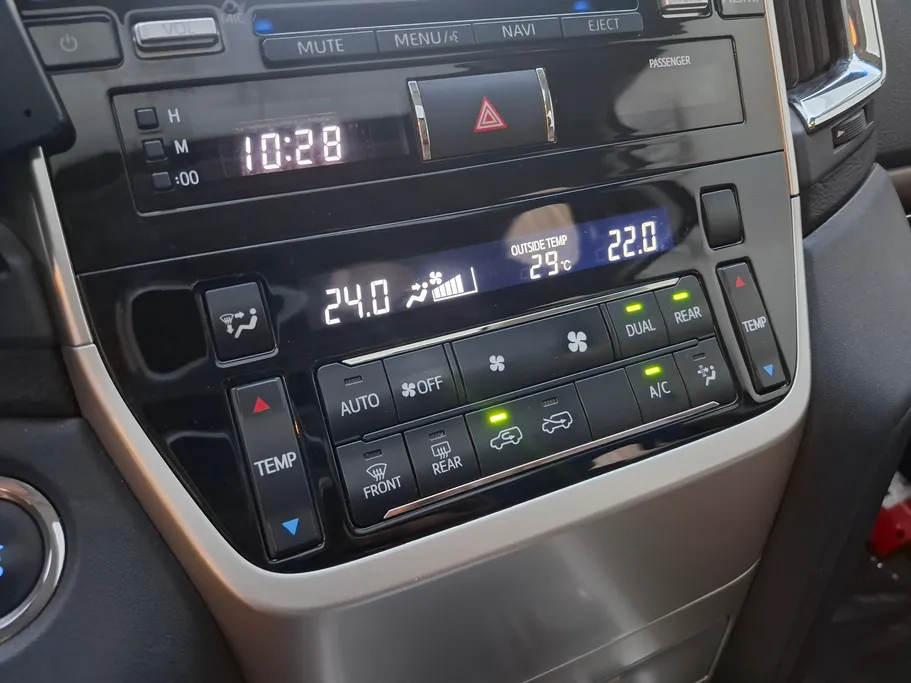 تويوتا لاندكروزر GXR 2019 