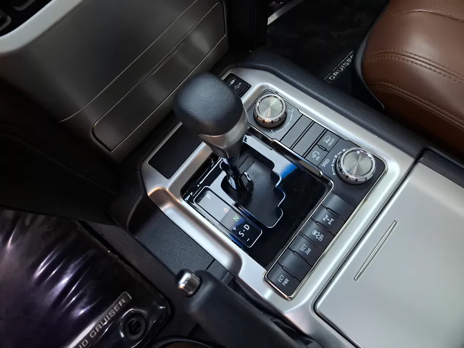 تويوتا لاندكروزر GXR 2019 