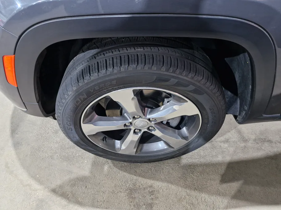 جيب جراند شيروكي ليمتد 2022 