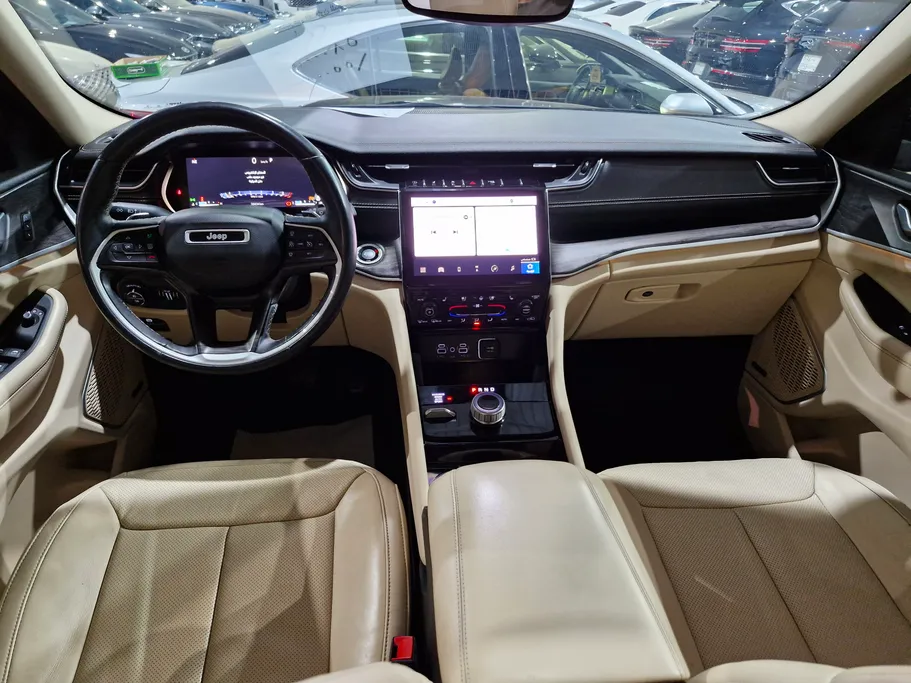 جيب جراند شيروكي ليمتد 2022 