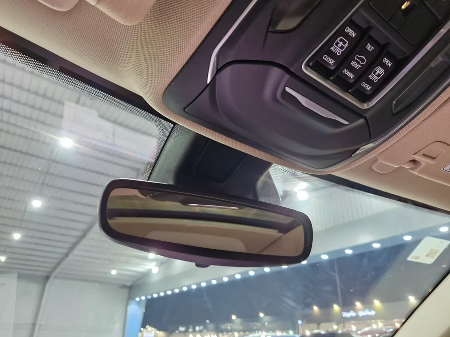 جيب جراند شيروكي ليمتد 2022 