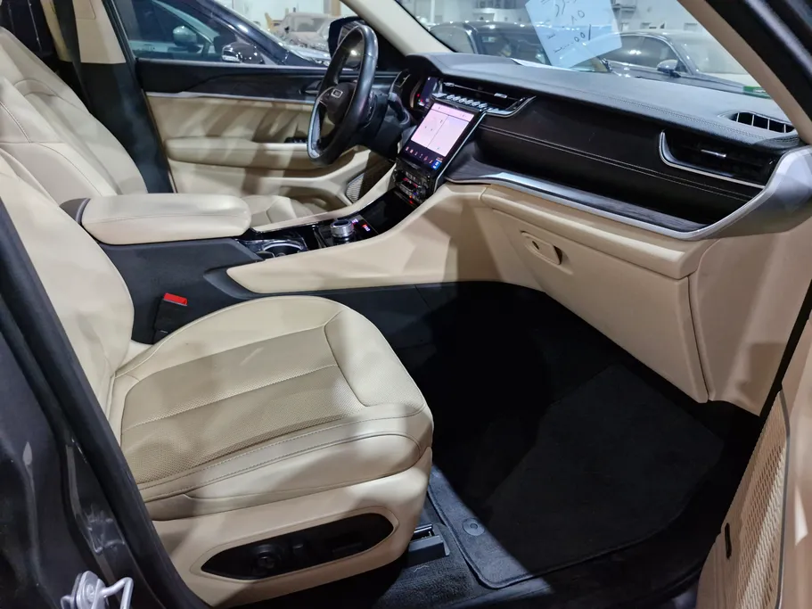 جيب جراند شيروكي ليمتد 2022 