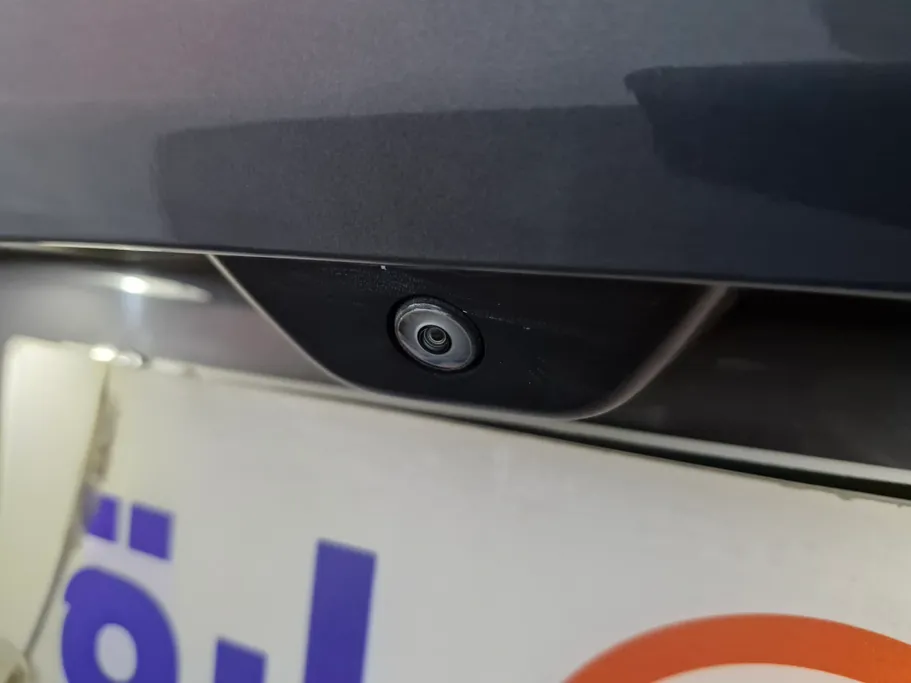 جيب جراند شيروكي ليمتد 2022 