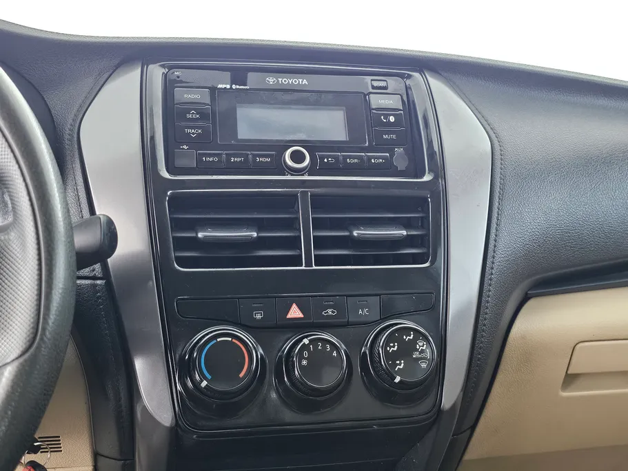 تويوتا يارس Y 2021