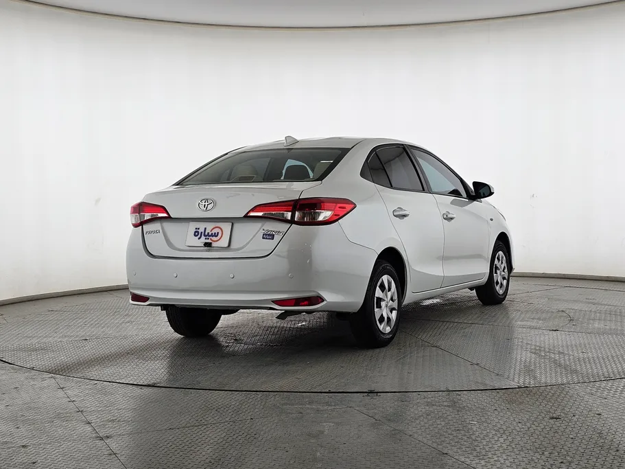 تويوتا يارس Y 2021