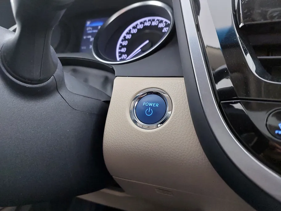 تويوتا كامري GLE HEV  2021 