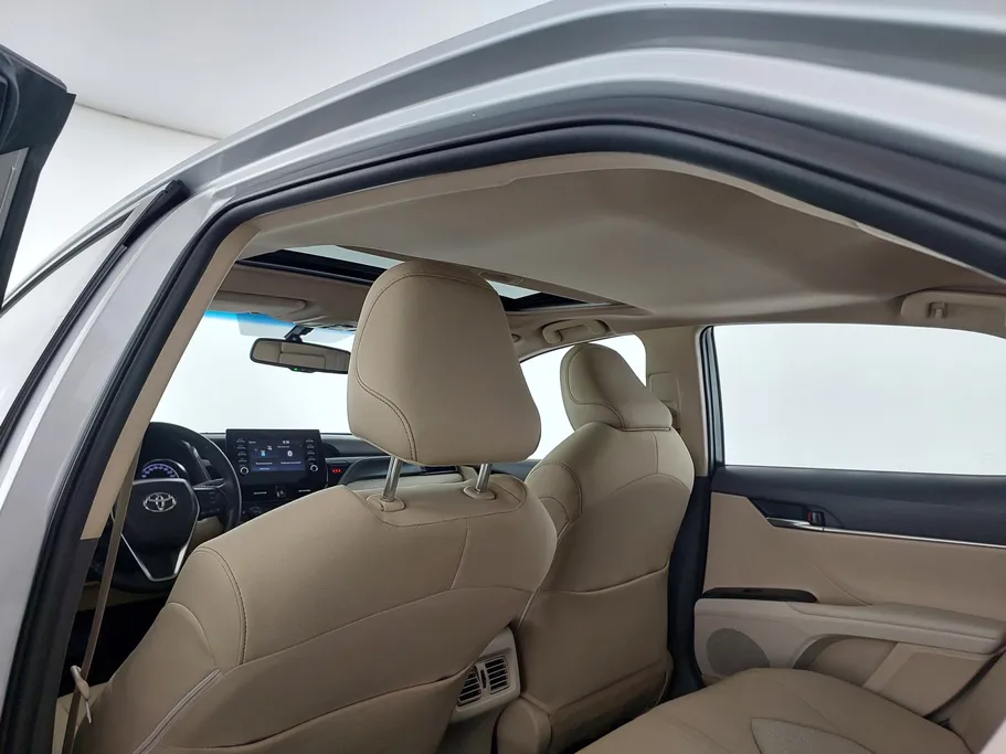 تويوتا كامري GLE HEV  2021 