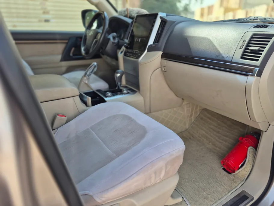 تويوتا لاندكروزر GXR 2020 