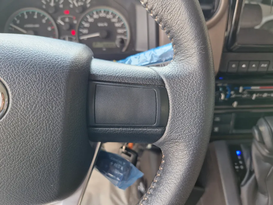 2024 Toyota LAND CRUISER 70 LX