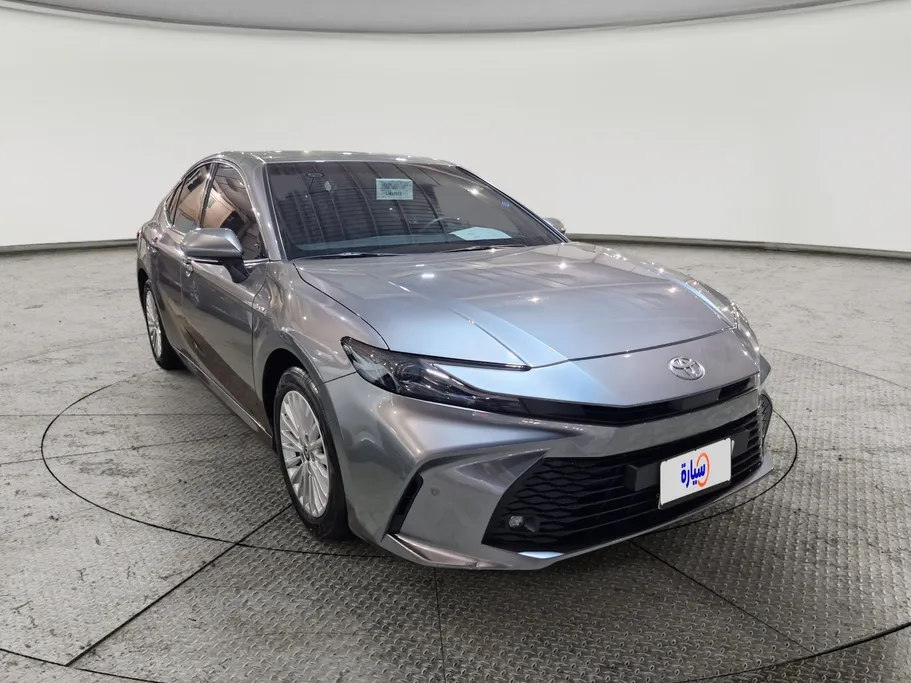 تويوتا كامري E Plus HEV 2025 
