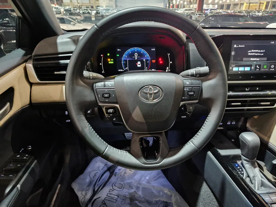 تويوتا كامري E Plus HEV 2025 