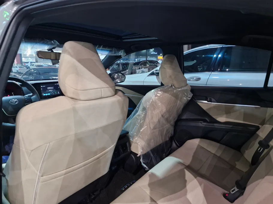 تويوتا كامري E Plus HEV 2025 