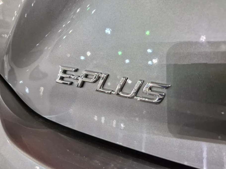 تويوتا كامري E Plus HEV 2025 