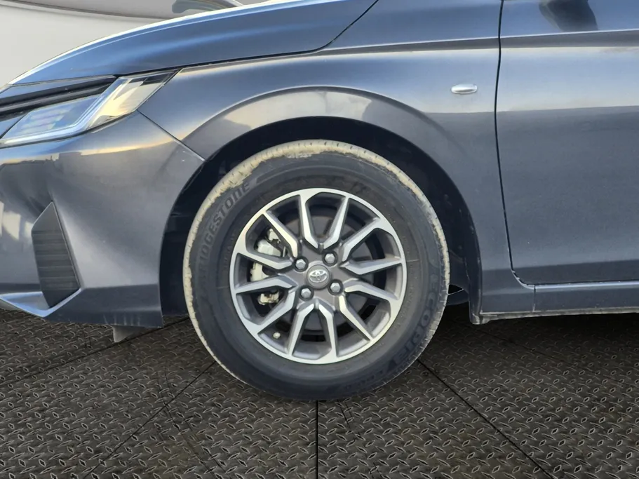 2024 Toyota Yaris  Y