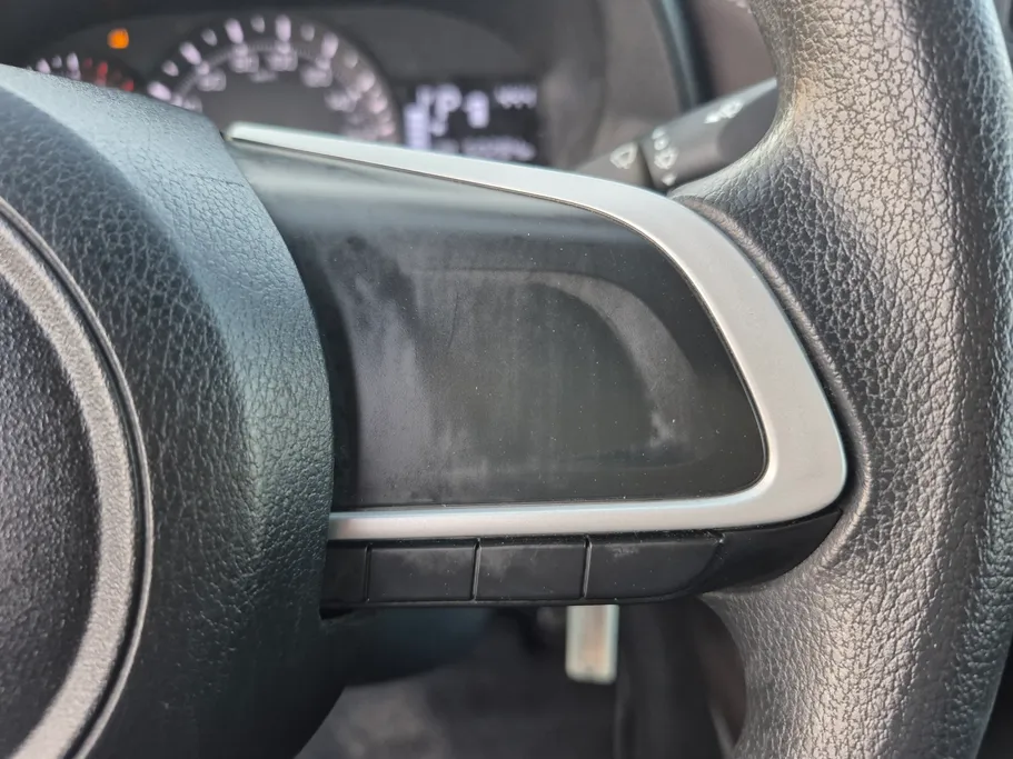 2024 Toyota Yaris  Y