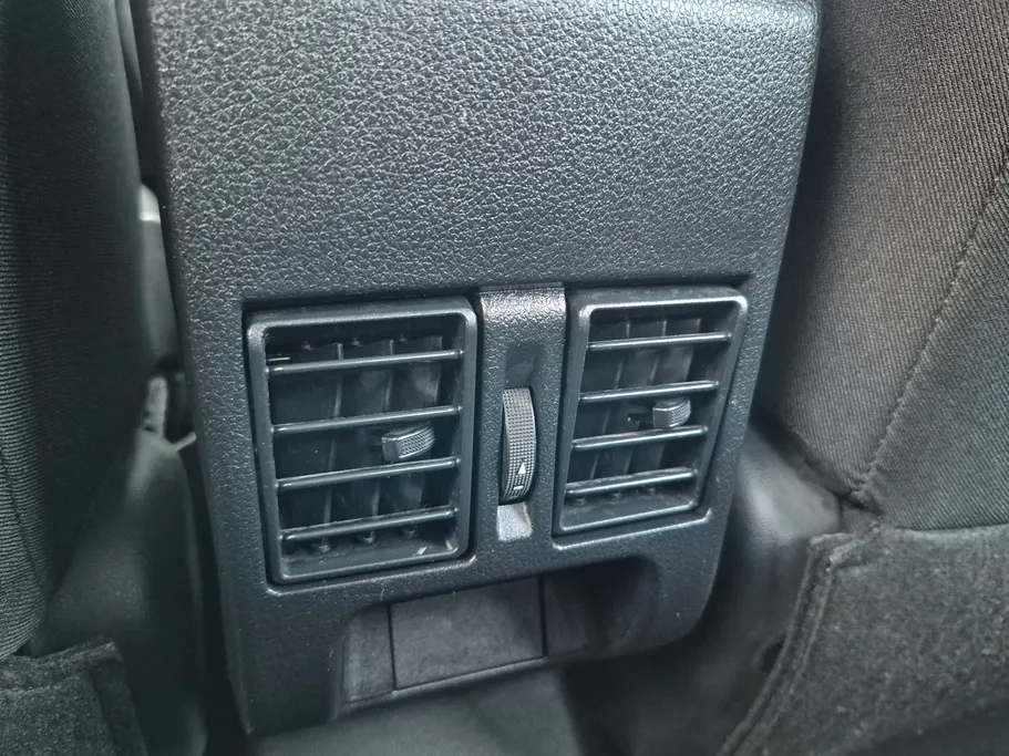 2024 Toyota Yaris  Y